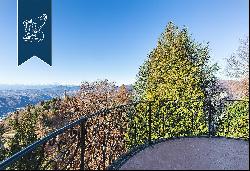 Historical estate surrounded by nature and with a view of the lake for sale in Lombardy