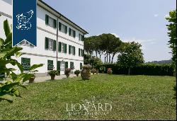 Prestigious villa for sale in Tuscany