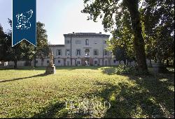 Charming historical building for sale in Reggio Emilia