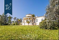 Period villa for sale in Faenza