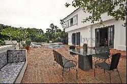 House overlooking Guanabara Bay