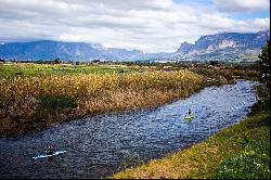 Magnificent vacant land on the banks of the Berg River in Val de Vie Estate