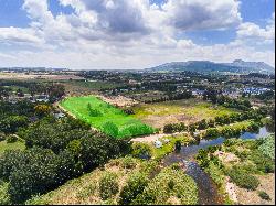 Magnificent vacant land on the banks of the Berg River in Val de Vie Estate