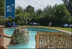 Luxury country house for sale near Siena