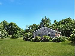 Bucolic Ranch on Shelter Island with Gunite Pool & Close to Beach