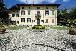 Aristocratic Villa for Sale on the Hills of Siena