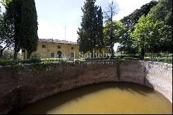 Aristocratic Villa for Sale on the Hills of Siena