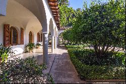 Spanish Manor in an exclusive neighborhood of Santiago with mountains view.