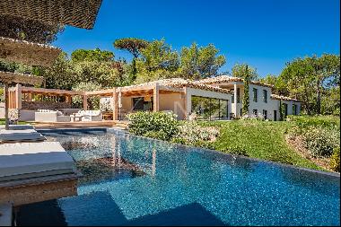 Saint-Tropez - New house with exceptional sea view