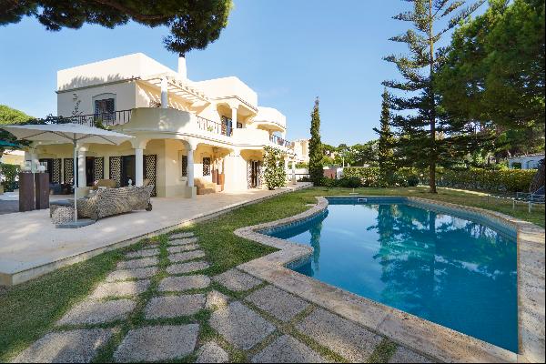 House, 5 bedrooms, for Sale