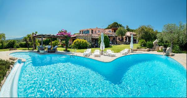 Beautiful villa with sea views