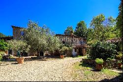 Beautiful Hamlet with an Ancient-Mill in the Arno Valley