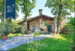 Luxury property with pool for sale near Bologna