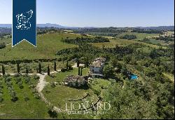 Stunning farmstead surrounded by Umbria's countryside for sale