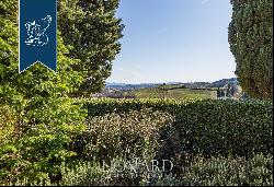 Elegant farmstead with panoramic view for sale in San Gimignano