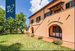 Luxury property with well-equipped swimming pool for sale in Rosignano Marittimo