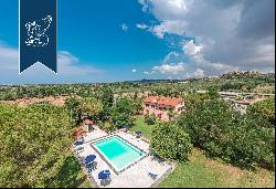 Luxury property with well-equipped swimming pool for sale in Rosignano Marittimo