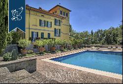 Prestigious villa with pool for sale near Arezzo