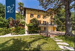 Lake Garda-front luxury Villa 