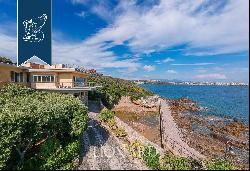 Stunning sea-facing villa for sale in Castiglioncello