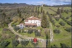 SMALL ESTATE FOR SALE NEAR FLORENCE, TUSCANY