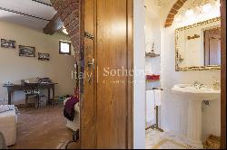 House in the Tuscan Hills for Sale