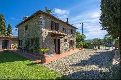 House in the Tuscan Hills for Sale