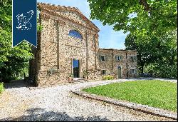 Ancient 12th-century hamlet for sale in the province of Forlì-Cesena