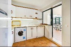 Flat, 3 bedrooms, for Sale