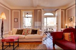 5 Bedroom Charming Apartment, Avenida da Liberdade, Lisbon