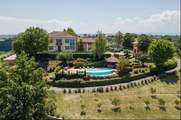 Prestigious estate with breathtaking views of the Alps