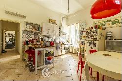 Ref. 6630 Historic villa with farmhouses and pool in Florence