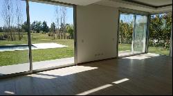 Casa moderna con vista al Golf en Venta y Alquiler