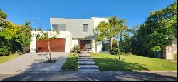 Casa moderna con vista al Golf en Venta y Alquiler