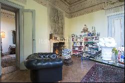 Charming Medicean Villa on the Tuscan hills