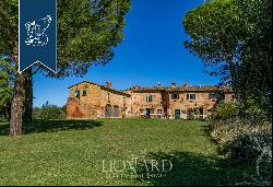 Stunning farmstead with pool for sale near Siena