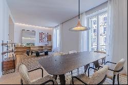 Spectacular apartment with luxury finishes in Paseo de Gracia