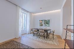 Flat with luxury finishes in the heart of Paseo de Gracia