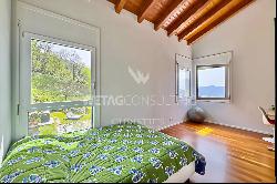 Pool & view of Lake Lugano: modern villa in Lugano-Cureggia for sale