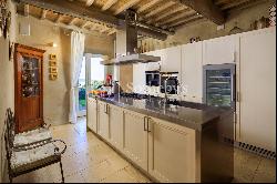 Marvelous newly restored farmhouse close to Montalcino