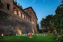 CASTLE HOTEL FOR SALE PIEDMONT MONFERRATO