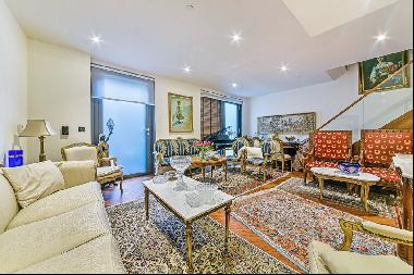 2 bed apartment to rent in Embassy Gardens, SW11