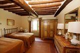 Ref. 2680 Farmhouse in a private hill in Cetona - Tuscany
