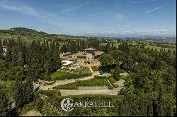 Ref. 8053 Historic villa with luxury Relais in San Gimignano