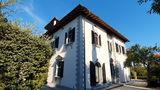 Ref. 3241 Luxury villa with pool and garden in Florence
