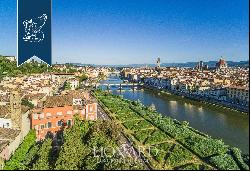 Apartment building for sale by Florence's river Arno