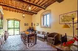 Ref. 6587 Farm with accommodation in the heart of Chianti