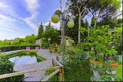 Ref. 4380 Spectacular villa with pool and tennis court in Florence