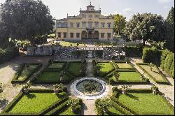 Ref. 1868  Prestigious historic villa in Florence 