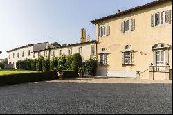 Ref. 1868  Prestigious historic villa in Florence 